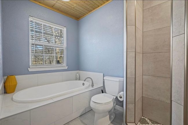 Primary bath with soaking tub and separate shower | Image 14