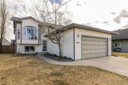 5002 52 Ave, Benalto, AB, T0M0H0 | Card Image