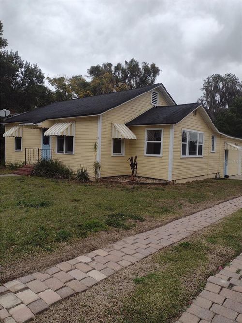 320 S 4th St, LEESBURG, FL, 34748-5815 | Card Image