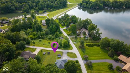 4231 E Lakeview Dr, Martinsville, IN, 46151-6182 | Card Image