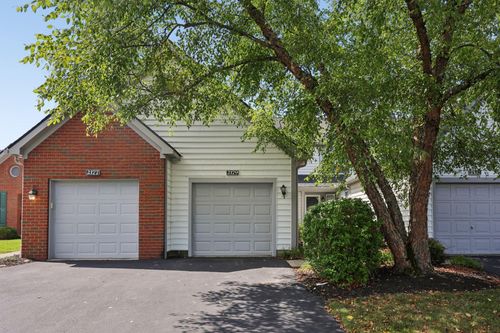 2179 Victoria Park Dr, Columbus, OH, 43235-7135 | Card Image