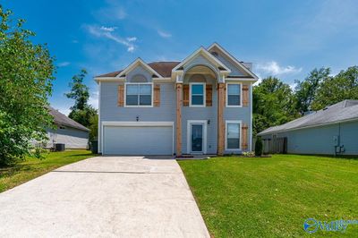 2609 Bonnie Oaks Drive Sw, House other with 3 bedrooms, 2 bathrooms and null parking in Huntsville AL | Image 2