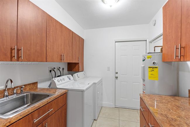 4995 Ponce De Leon Blvd / 1050 Sistina Av, Home with 0 bedrooms, 0 bathrooms and 8 parking in Coral Gables FL | Image 16