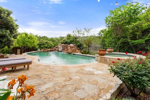 2429 Shire Ridge Dr, Austin, TX, 78732-2062 | Card Image