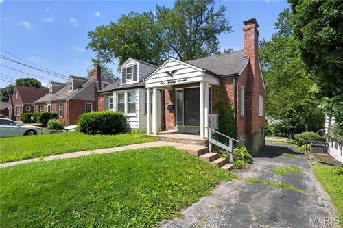 127 S Hartnett Ave, Saint Louis, MO, 63135-2101 | Card Image