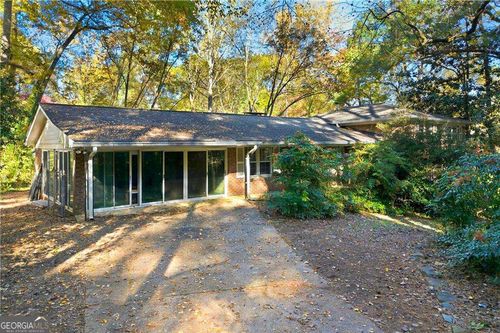 1215 Pebblebrook Rd Se, Mableton, GA, 30126-5615 | Card Image