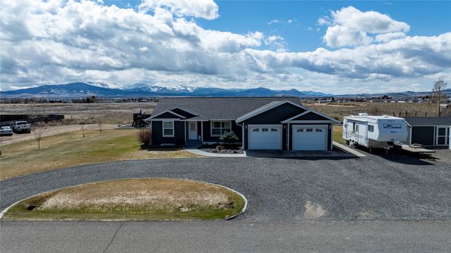 Circular Driveway | Image 57