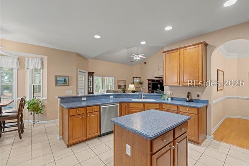 256 Pinecrest Cir, Bluffton, SC, 29910-7935 | Card Image