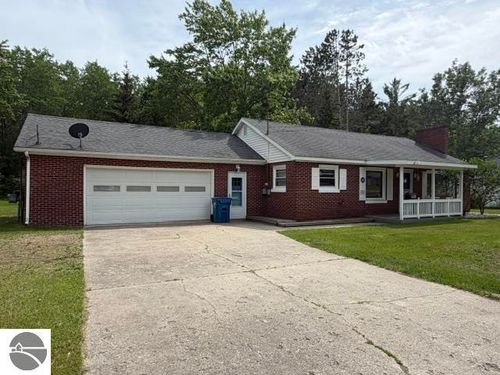 1693 Chestnut Street, Cadillac, MI, 49601 | Card Image