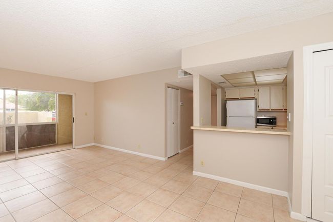 103 - 1540 Se Royal Green Cir, Condo with 2 bedrooms, 2 bathrooms and null parking in Port St. Lucie FL | Image 4