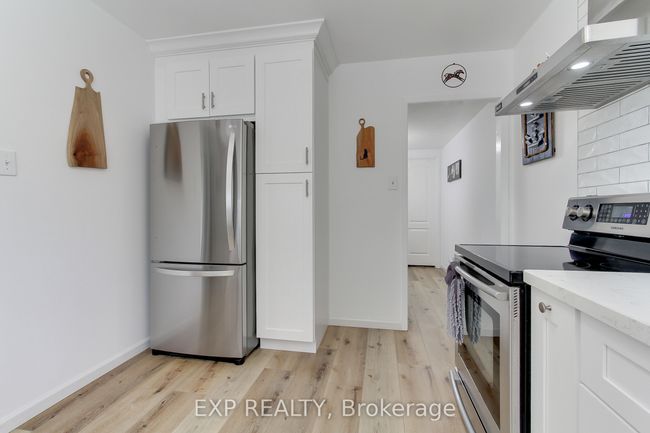 267 Cedarholme Ave, House other with 3 bedrooms, 3 bathrooms and 4 parking in Keswick ON | Image 10