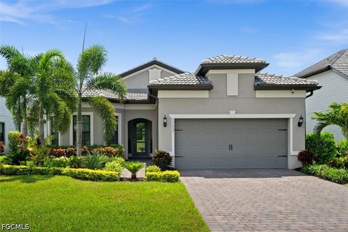 19025 Aqua Shore Dr, Fort Myers, FL, 33913-7894 | Card Image