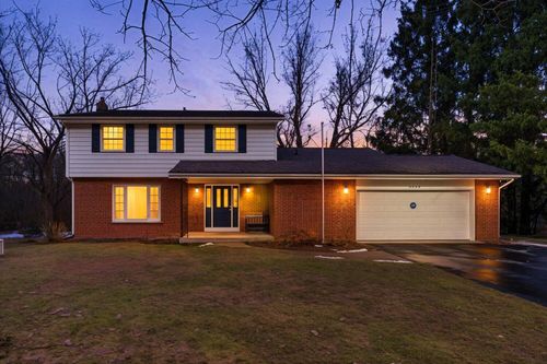 9249 E H Avenue, Kalamazoo, MI, 49048 | Card Image