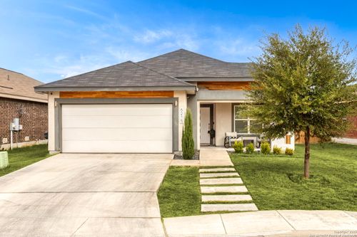 6215 Katy Run, San Antonio, TX, 78220-4432 | Card Image