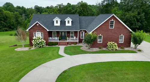 207 Remington Dr, Russell Springs, KY, 42642-4195 | Card Image
