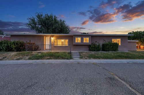 7201 Canary Ln Ne, Albuquerque, NM, 87109-6008 | Card Image