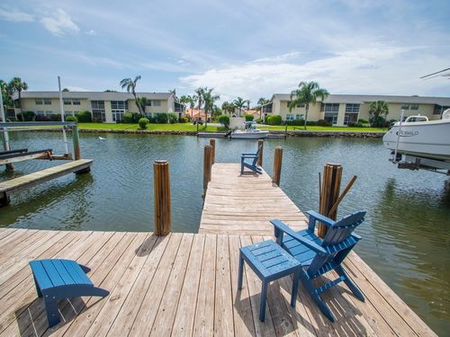 1914 Robalo Dr, Vero Beach, FL, 32960-5291 | Card Image