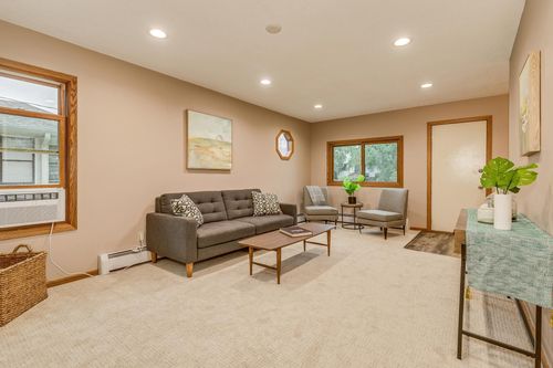 2239 10th St, White Bear Lake, MN, 55110-2612 | Card Image