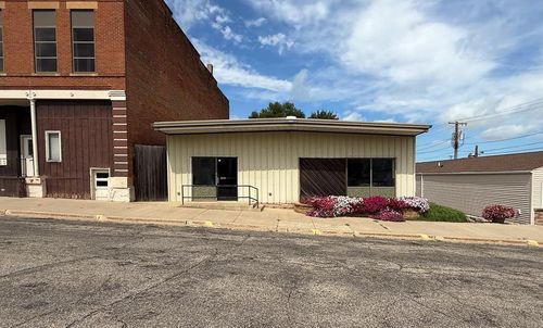 121 W Saxon St, Ivanhoe, MN, 56142-9504 | Card Image