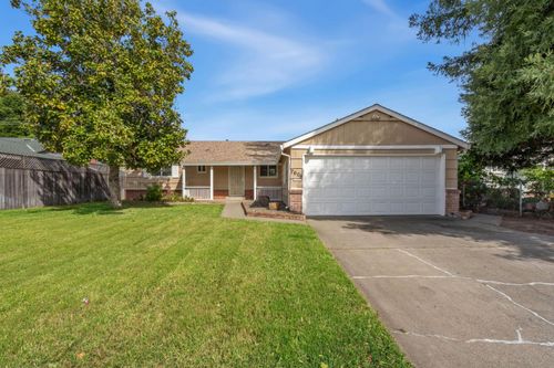 7609 Circle Pkwy, Sacramento, CA, 95823-3406 | Card Image
