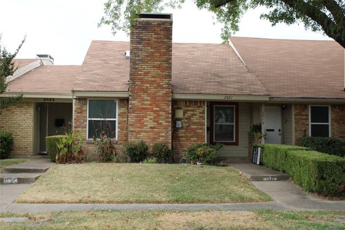 2021 Towngate Dr, Garland, TX, 75041-4828 | Card Image