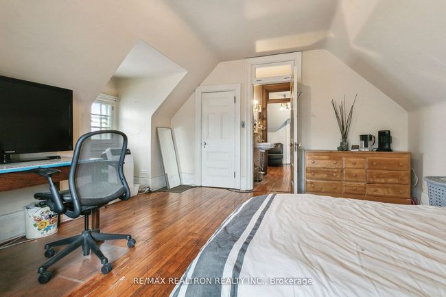177 Dowling Ave, House other with 8 bedrooms, 3 bathrooms and 2 parking in Toronto ON | Image 27