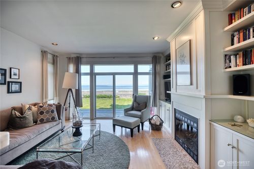 n9-2170 Alder St, Point Roberts, WA, 98281-9538 | Card Image