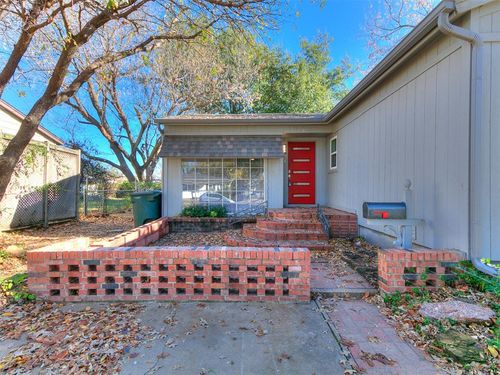 816 S Santa Fe Dr, Edmond, OK, 73003-5759 | Card Image