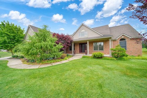 5040 Grande View Ln, Jackson, MI, 49201-9866 | Card Image