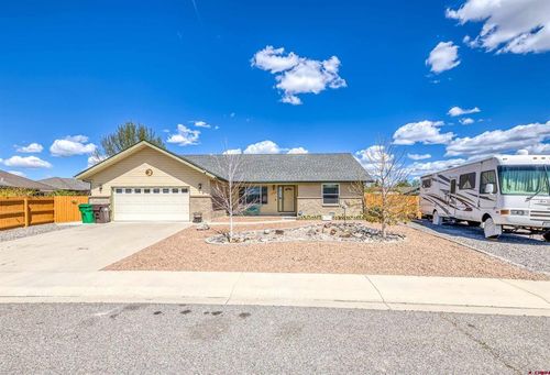 1715 Alder Dr, Montrose, CO, 81401-5784 | Card Image