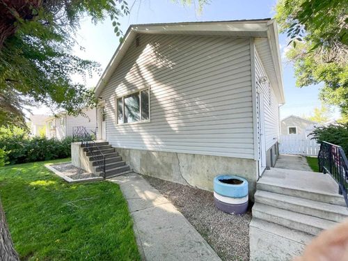 {{alt}} | Card Image