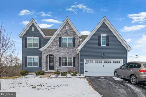 2004 Prout Farm Rd, POTTSTOWN, PA, 19464-1313 | Card Image