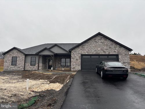 194 Meadowcreek Drive N, CHAMBERSBURG, PA, 17202 | Card Image