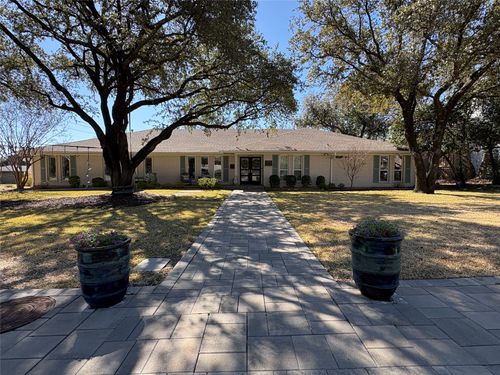 3796 Vinecrest Dr, Dallas, TX, 75229-3929 | Card Image