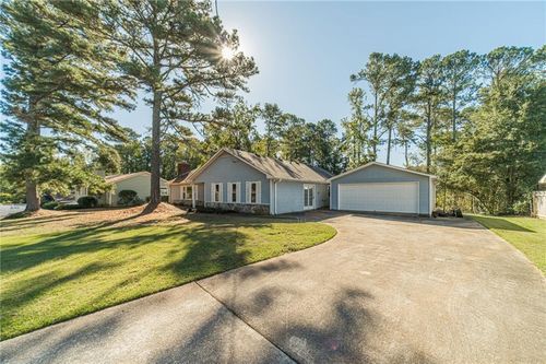 801 Greenwood Trl Se, Conyers, GA, 30094-4549 | Card Image
