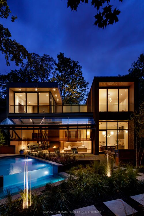 7 Waxwing Pl, North York, ON, M3C1N5 | Card Image