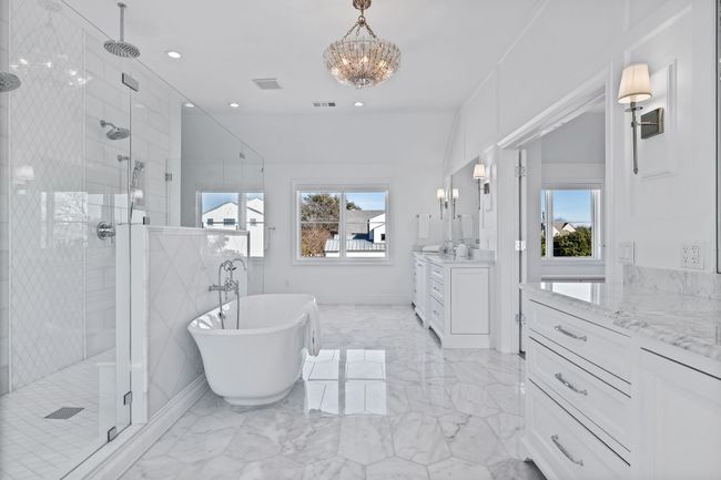 11021 Royalshire Dr, House other with 5 bedrooms, 9 bathrooms and null parking in Dallas TX | Image 19