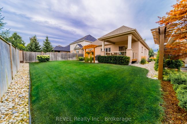 5 Tulip Tree Rd, House attached with 4 bedrooms, 3 bathrooms and 2 parking in Saint Davids ON | Image 16