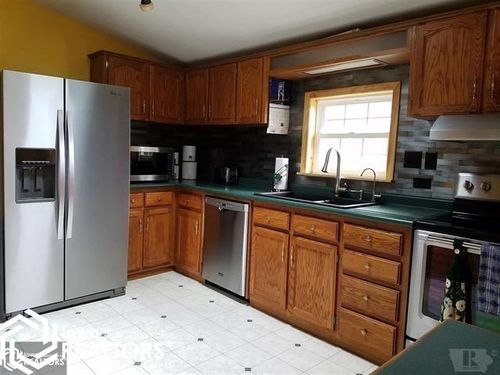 22359 Highway 92, Sigourney, IA, 52591-8337 | Card Image
