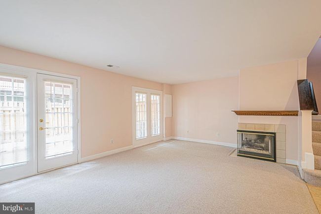 3916 Maximilian Ct, Townhouse with 3 bedrooms, 2 bathrooms and null parking in FAIRFAX VA | Image 33
