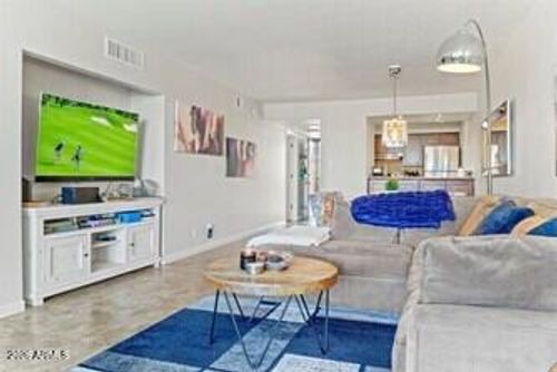 b228-7625 E Camelback Road, Scottsdale, AZ, 85251 | Card Image