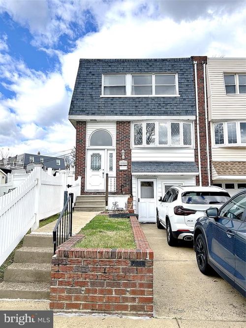 12028 Millbrook Rd, PHILADELPHIA, PA, 19154-3713 | Card Image