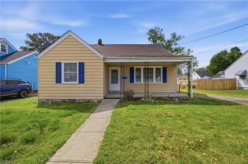 209 Hanbury Ave, Portsmouth, VA, 23702-1728 | Card Image