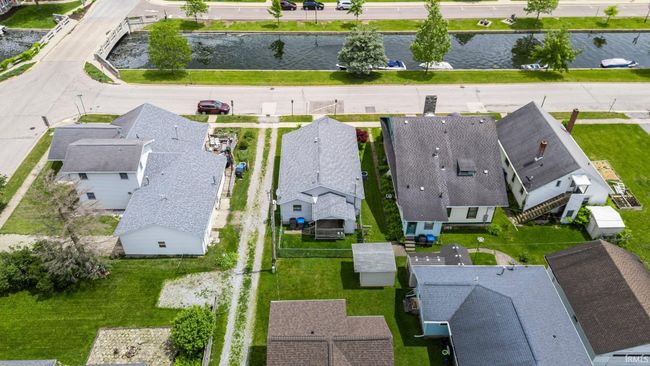 808 W Canal St, House other with 3 bedrooms, 2 bathrooms and null parking in Winona Lake IN | Image 5