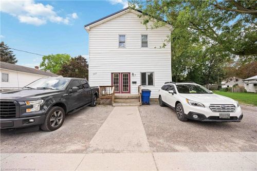 567 Duncan St, Wallaceburg, ON, N8A4E9 | Card Image