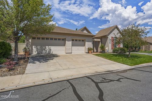 1697 Hearthstone Ct, Reno, NV, 89521-4048 | Card Image