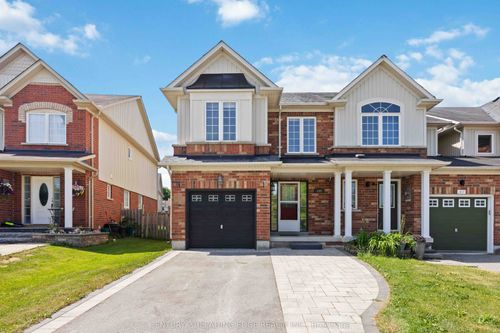 409 King St E, Mount Albert, ON, L0G1M0 | Card Image