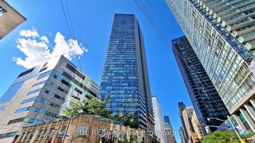 2208-832 Bay St, Toronto, ON, M5S1Z6 | Card Image
