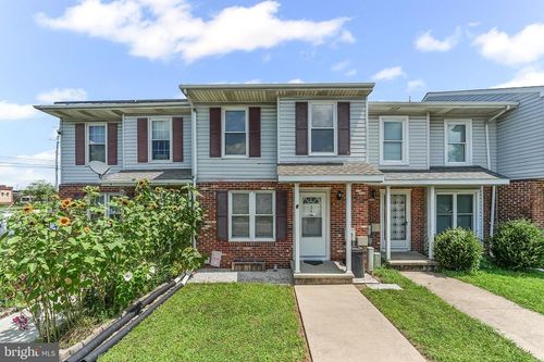 3 E Perpen Ct, Newark, DE, 19702-5144 | Card Image
