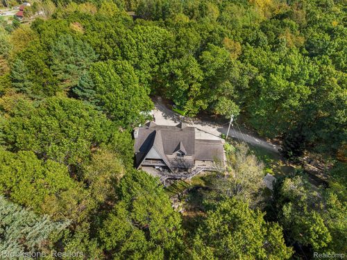 175 Barr Rd, Oxford, MI, 48370-2520 | Card Image